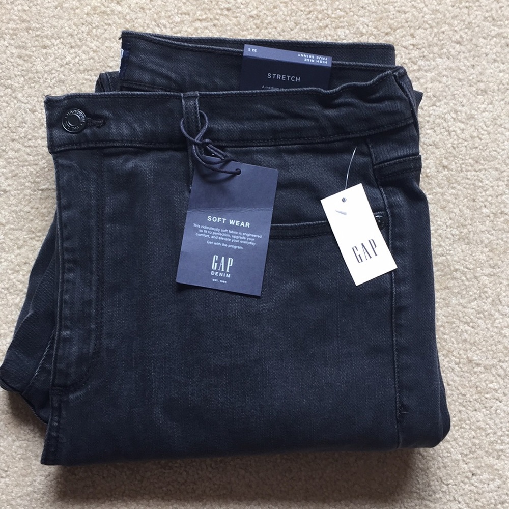 Gap High Rise Skinny Jean Size 33 Short